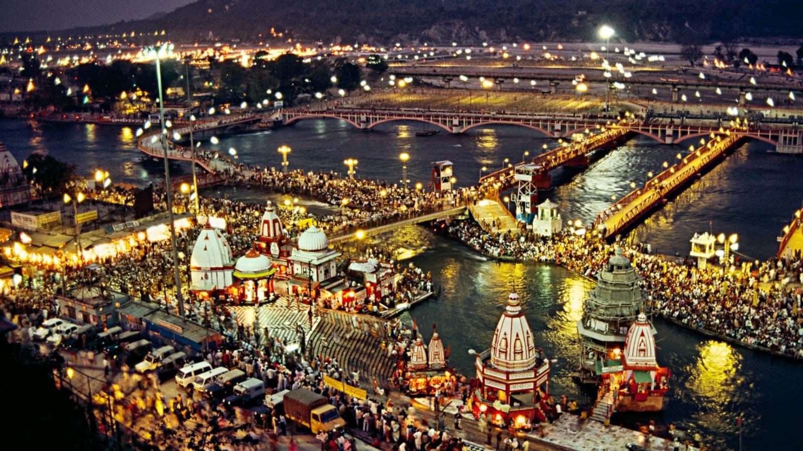 2-Day Haridwar and Rishikesh Tour from Delhi with Ganga Aarti