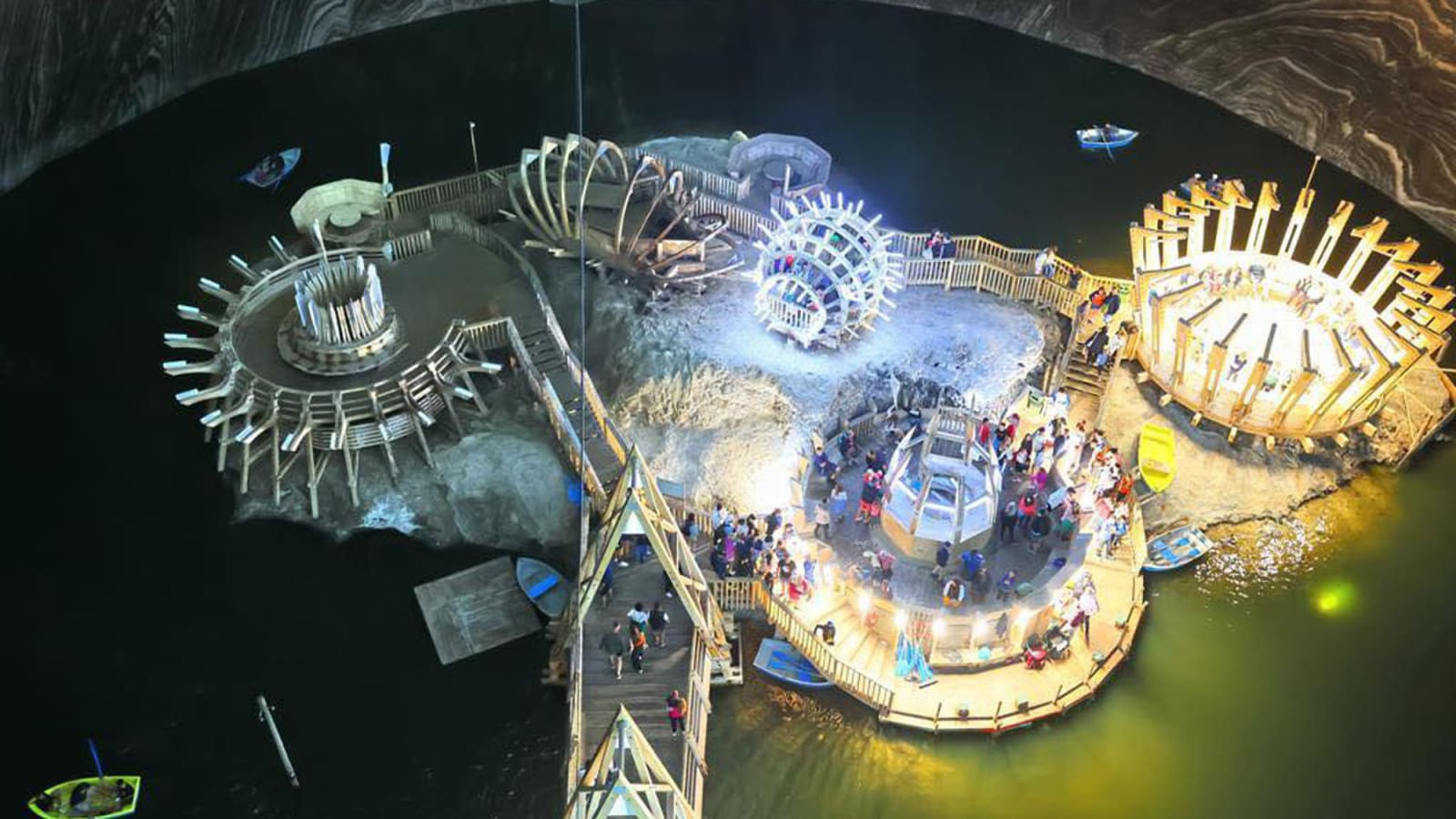 10-Hour Salina Turda Tour from Oradea with Underground Lake