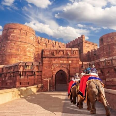 8-Day Golden Triangle Tour with Khajuraho and Varanasi in India