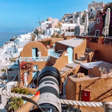 5-Hour Santorini Tour with Beaches, Pyrgos, and Oia Sunset
