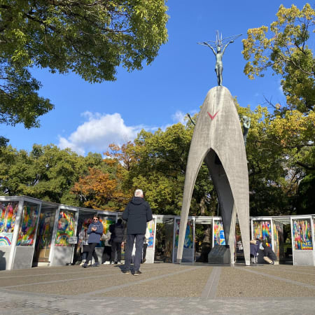 Half-Day Hiroshima Peace Memorial, Castle and Garden Tour
