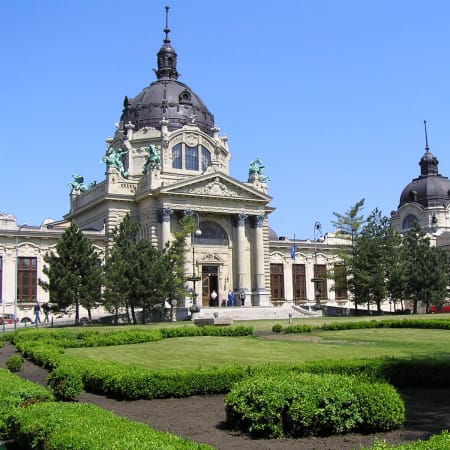 7-Hour Private Driving Tour of Budapest with a Customizable Itinerary