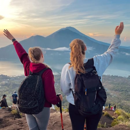 7-Hour Mount Batur Hike with Sunrise and Summit Breakfast