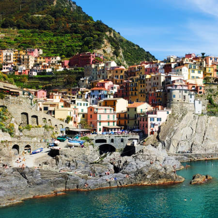 2-Hour Private Manarola Walking Tour in Cinque Terre Wine Country