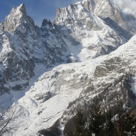 3-Hour Monte Bianco Cable Car Tour with Punta Helbronner Views