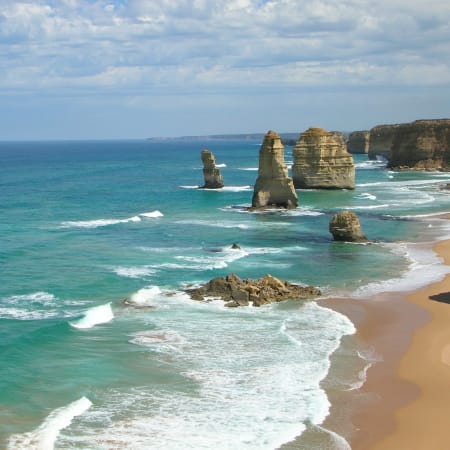 1-Day Great Ocean Road Tour with Memorial Arch and Twelve Apostles