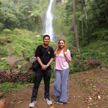 1-Day Bandung Volcano Tour from Jakarta with Waterfall and Hot Spring