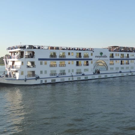 4-Day Nile River Cruise from Aswan to Luxor with Ancient Temples