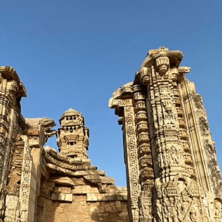8-Hour Chittorgarh Fort Tour from Udaipur with UNESCO Heritage