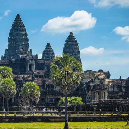 8-Day Cambodia Temples and Beach Tour with Koh Rong and Phnom Penh