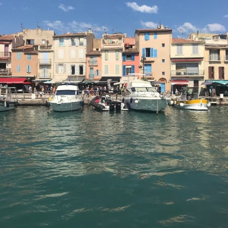 8-Hour Cassis Wine Tour from Marseille with Cliffs and Sea Views