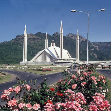 10-Day Mughal and Sufi Heritage Tour of Pakistan with Mohenjo-Daro