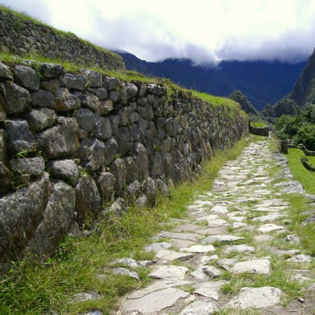 4-Day Pre-Inca Trail Trek to Chavín de Huántar from Huaraz