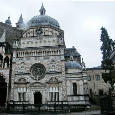 3-Hour Bergamo Walking Tour through Città Alta and Artisan Workshops