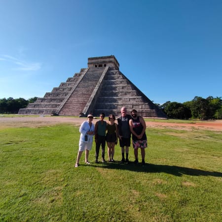 9-Hour Chichén Itzá and Izamal Tour with Private Cenote Swim