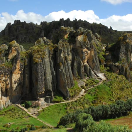 4-Hour Cumbemayo Archaeological Tour from Cajamarca with Frailones
