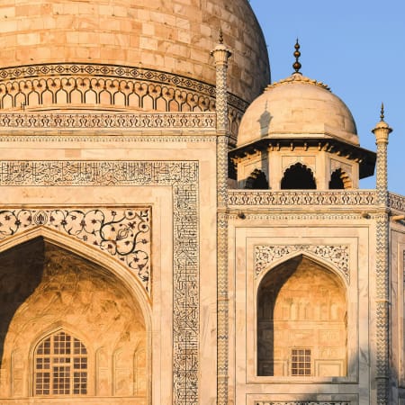 1-Day Sunrise Taj Mahal Tour from Delhi with Agra Fort by AC Car