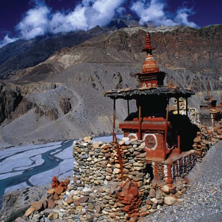 15-Day Upper Mustang Trek in Nepal with Lo Manthang and Kagbeni