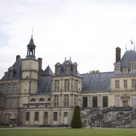10-Hour Palace Tour from Paris to Fontainebleau and Vaux-le-Vicomte