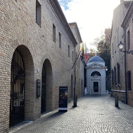 2-Hour Private Ravenna Walking Tour with Mosaics and Dante