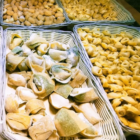 2-Hour Bologna Walking Tour with Local Food and City Tips