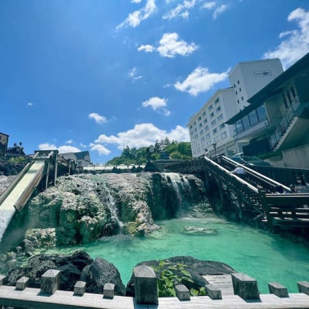9-Hour Shiga Kogen and Kusatsu Onsen Tour with Yugama Crater