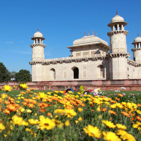 2-Day Agra and Vrindavan Tour with Taj Mahal Sunrise