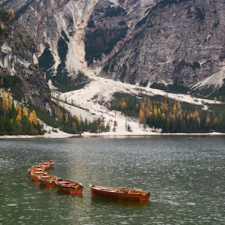Full-Day Lago di Braies Loop Hike with Scenic Alpine Lake Views