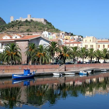 9-Hour Bosa, Tinnura and Santu Antine Tour with Sardinian Heritage