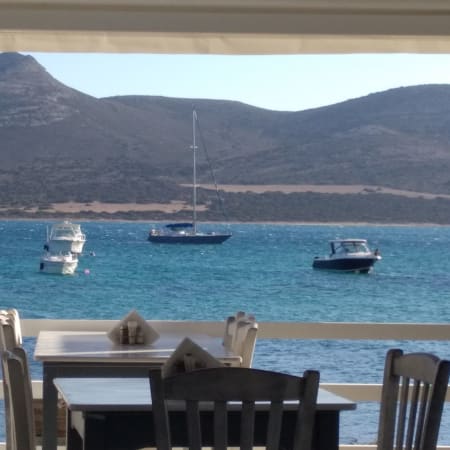7-Day Cyclades Sailing Vacation from Paros with Island Hopping