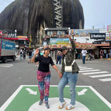 8-Hour El Peñol and Guatapé Tour with Piedra del Peñol Climb