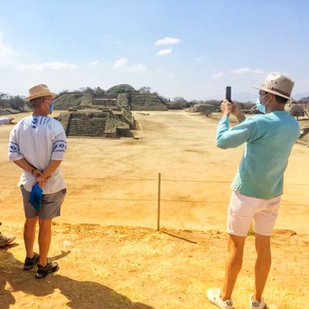 2-Day Oaxaca Culture Tour with Monte Albán and Ancestral Mezcal