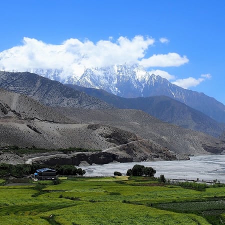 17-Day Upper Mustang Trek in Nepal with Lo Manthang and Tibetan Culture