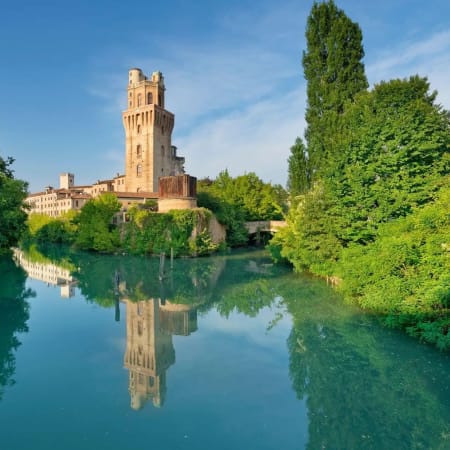2-Hour Padova Walking Tour with Hidden Gems and Local Insights