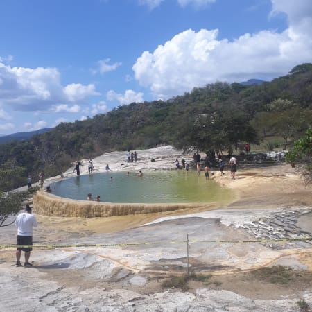 2-Day Oaxaca Cultural Tour with Hierve el Agua and Mezcal Traditions
