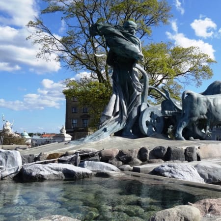 5-Hour Copenhagen Bike Tour with Royal Landmarks and Canals