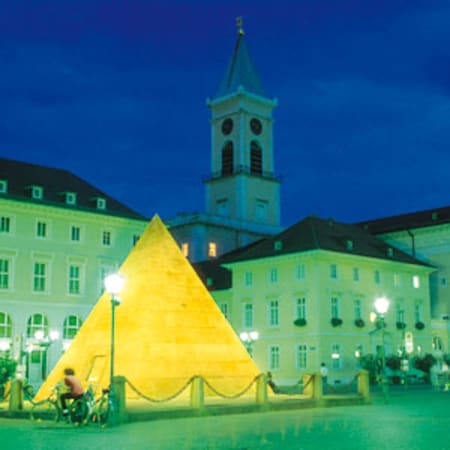 2.5-Hour Karlsruhe Walking Tour with Palace, Law and Culture