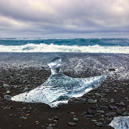 Full-Day Jökulsárlón Glacier Lagoon Tour from Reykjavík with Diamond Beach