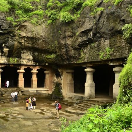 6-Hour Private Elephanta Caves Tour from Mumbai by Ferry