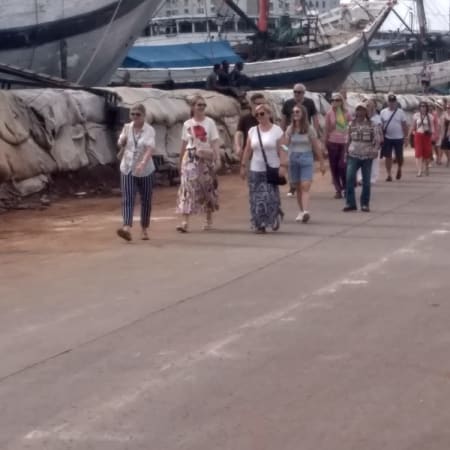 12-Day Indonesia Highlights Tour from Jakarta to Bali with Bromo