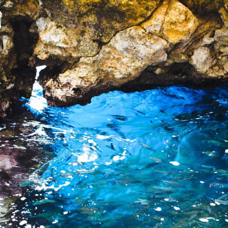 4-Hour Corfu Coast and Old Town Tour with Monastery and Tastings
