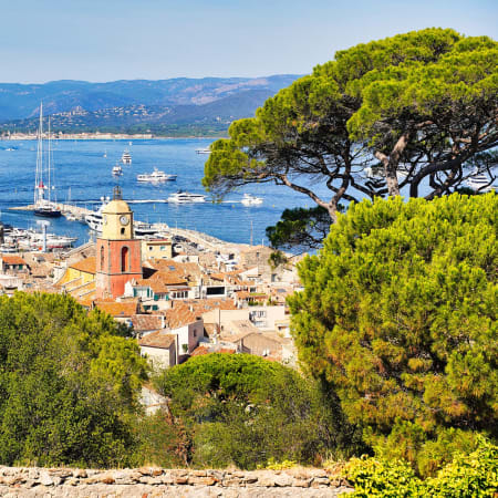 2-Hour Private Walking Tour of Saint-Tropez with La Ponche and Vieux Port