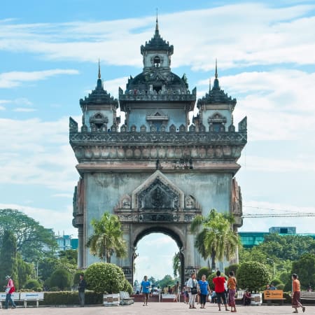 5-Day Cultural and Adventure Tour of Vientiane and Vang Vieng