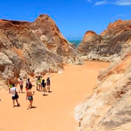 1-Day Morro Branco Beach Tour from Fortaleza with Buggy Ride