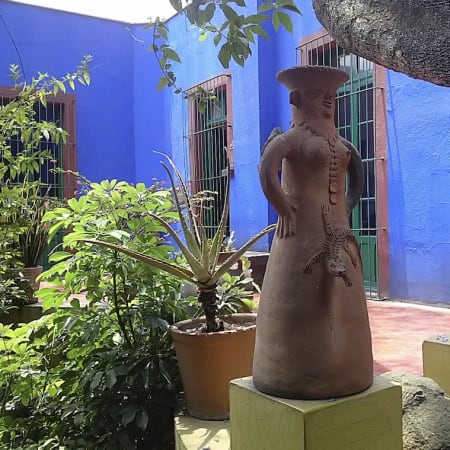 5-Hour Frida Kahlo Walking Tour in Coyoacán with Blue House Visit