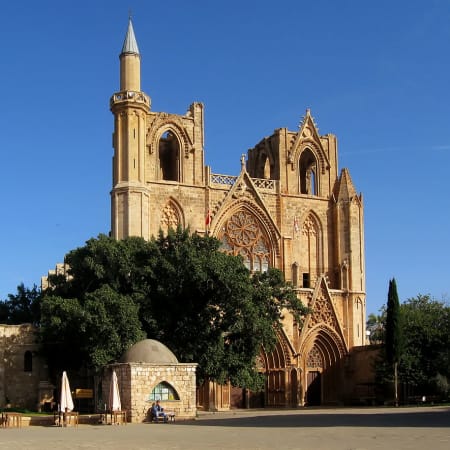 8-Hour Castles and Cathedrals Tour of Famagusta and Tuzla