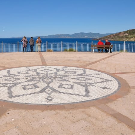 8-Hour Castelsardo and Tempio Pausania Tour with Elephant's Rock