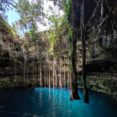 9-Hour Private Chichén Itzá Tour with Cenote Oxman and Valladolid