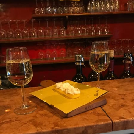 2-Hour Venice Food and Wine Tasting Tour with Local Cicheti