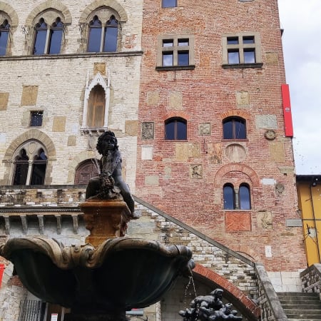 1-Hour Prato Walking Tour with Cathedral and Palazzo Pretorio